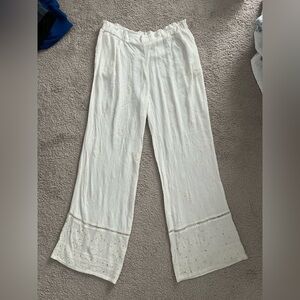 Miss June Paris Boutique Rayon White Pants